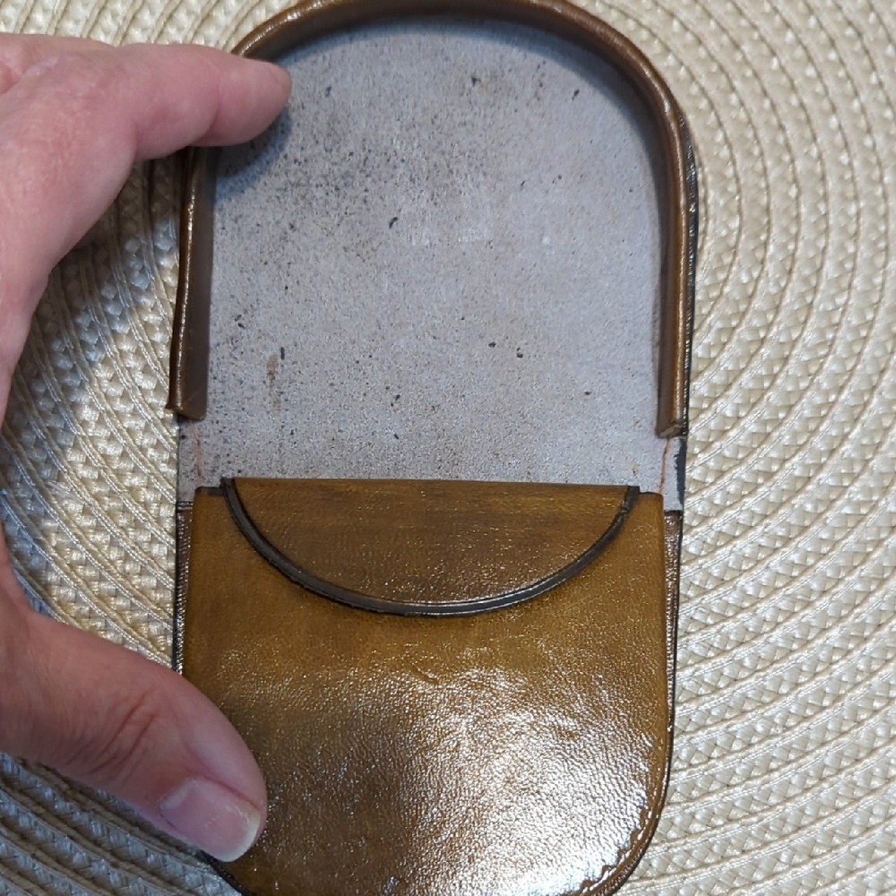 Embossed Leather Coin Pouch - Picture 3 of 7